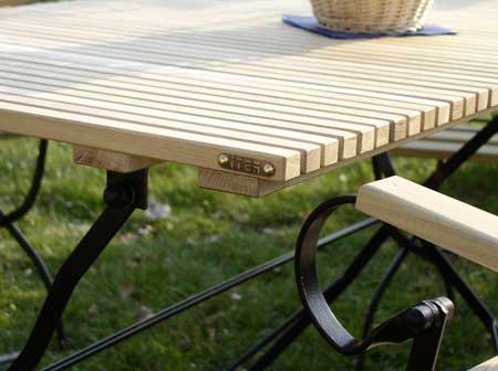 ITER® Gartentisch Robinienholz klappbar ITER® Gartentisch Robinienholz klappbar